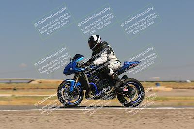 media/Sep-04-2023-Lets Ride (Mon) [[34443f911e]]/B Group/1220pm (Wheelie Bump)/